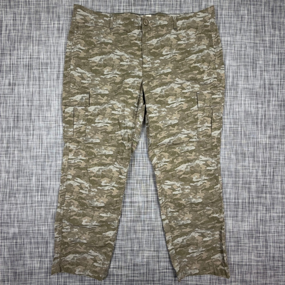 L.L.Bean Womens Cargo Pants 20P Petite Green Camo Favorite Fit Cotton Stretch